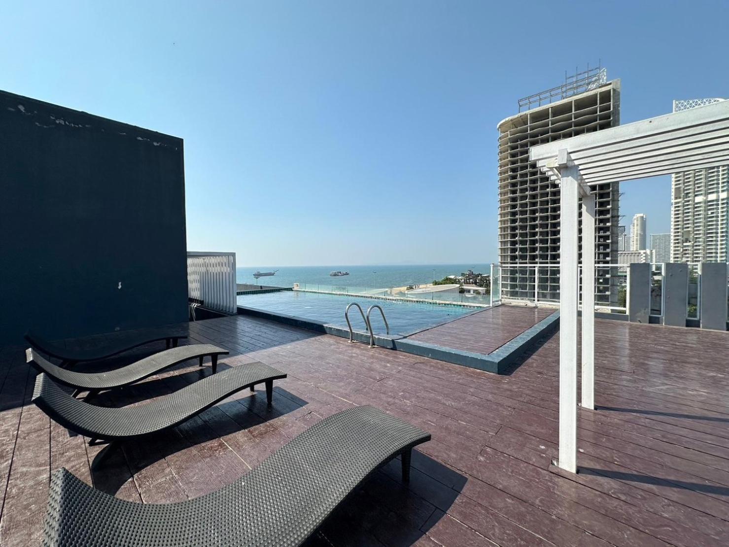 D@Sea Hotel Jomtien Beach Exterior photo